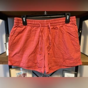Lightly Worn Old Navy Women’s Linen Shorts